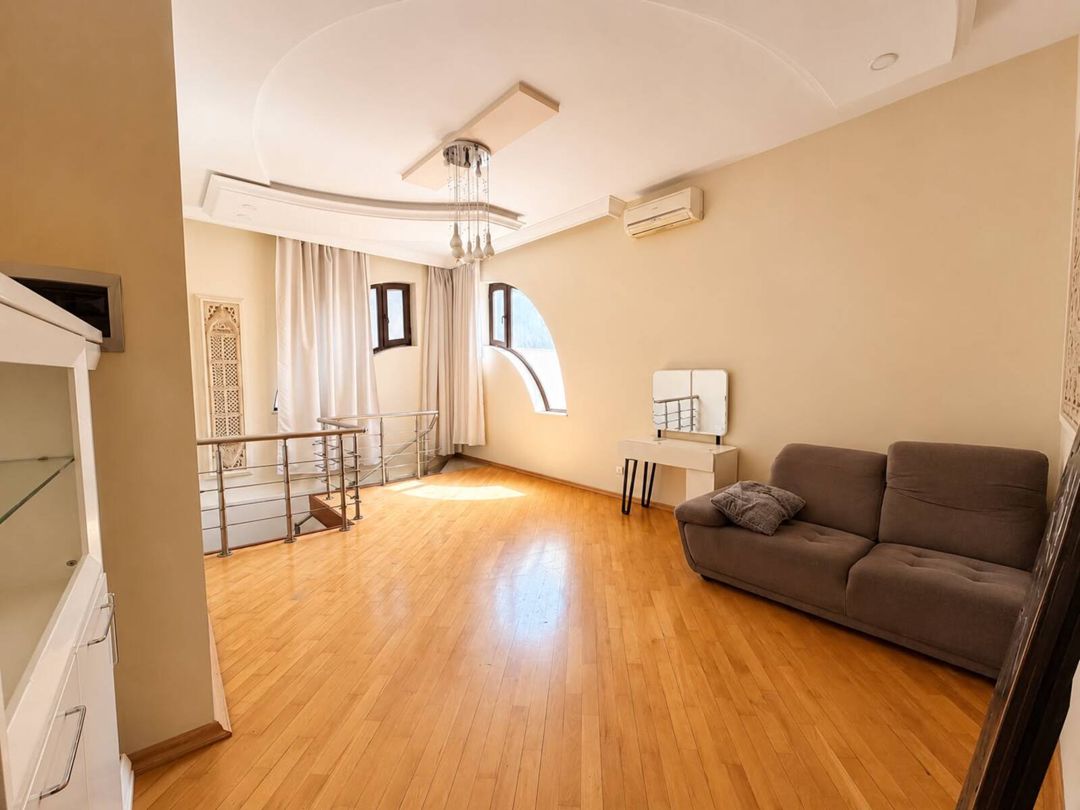 Satılır 6 otaqlı həyət evi/bağ evi 460 m² — Ev, villa, Bakı (11)