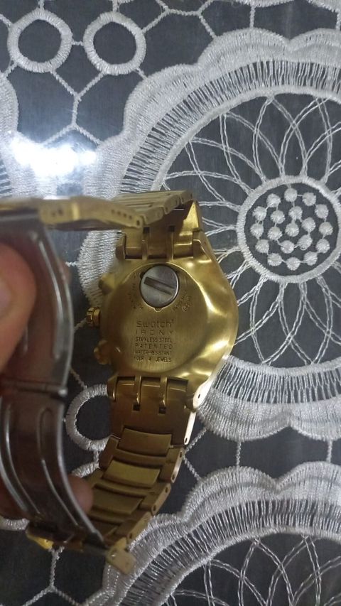 Swatch Irony xronoqraf qol saatı - Korpus və qolbaq: paslanmayan — Wristwatches