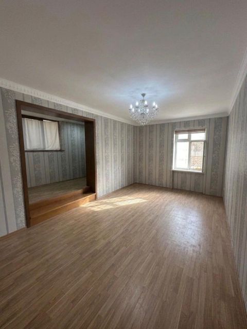 İcarəyə verilir 2 otaqlı köhnə tikili 65 m² — Bakı