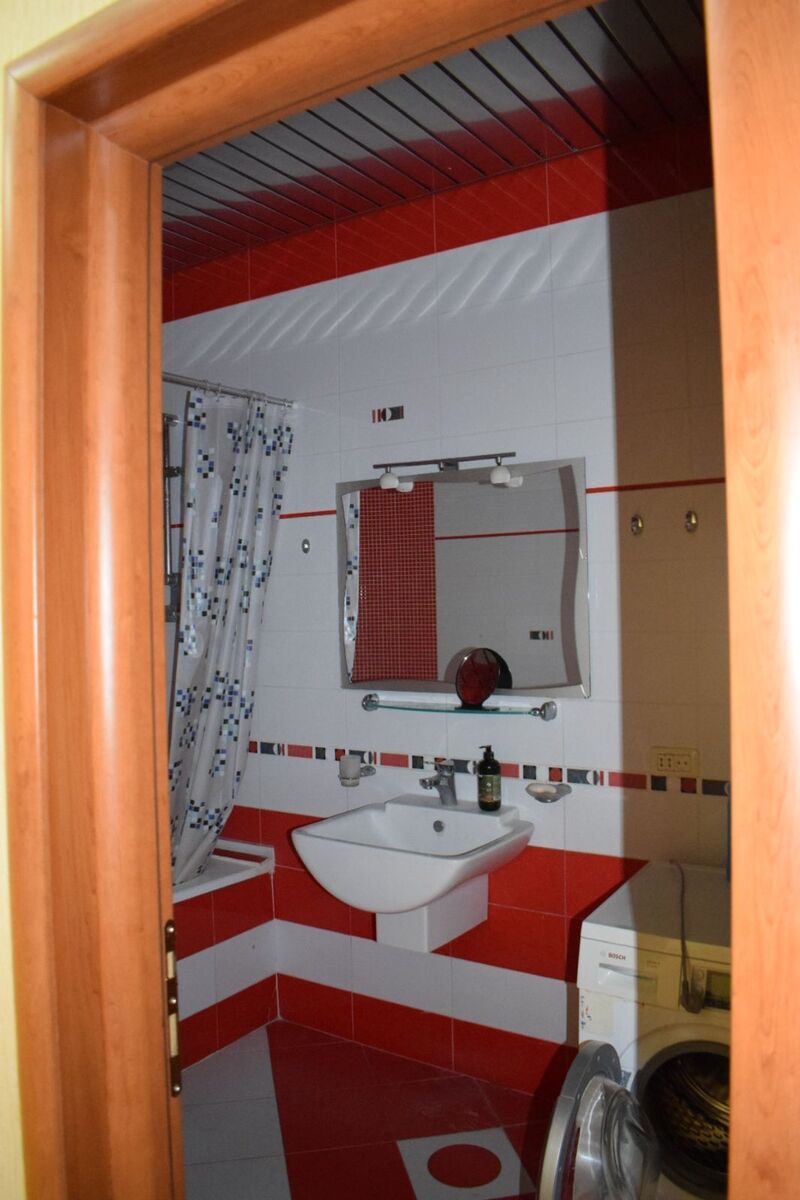 İcarəyə verilir 3 otaqlı yeni tikili 140 m² — Mənzil, Bakı (8)