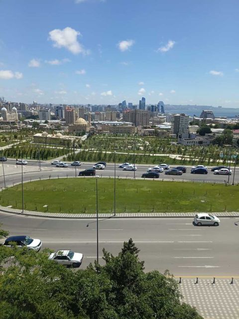 Satılır 3 otaqlı köhnə tikili 90 m² — Bakı