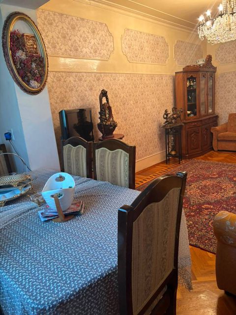 Satılır 3 otaqlı köhnə tikili 90 m² — Bakı