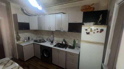 Mətbəx mebeli dəsti Qaz piltesi aspirator uzerinde verilir Gəncə — Кухонная мебель