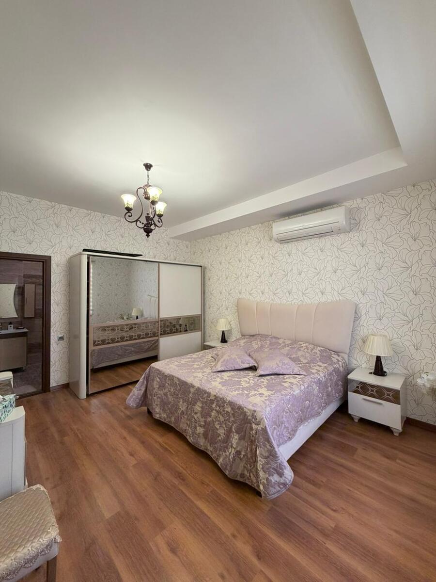 Satılır 5 otaqlı həyət evi/bağ evi 200 m² — Ev, villa, Bakı (12)