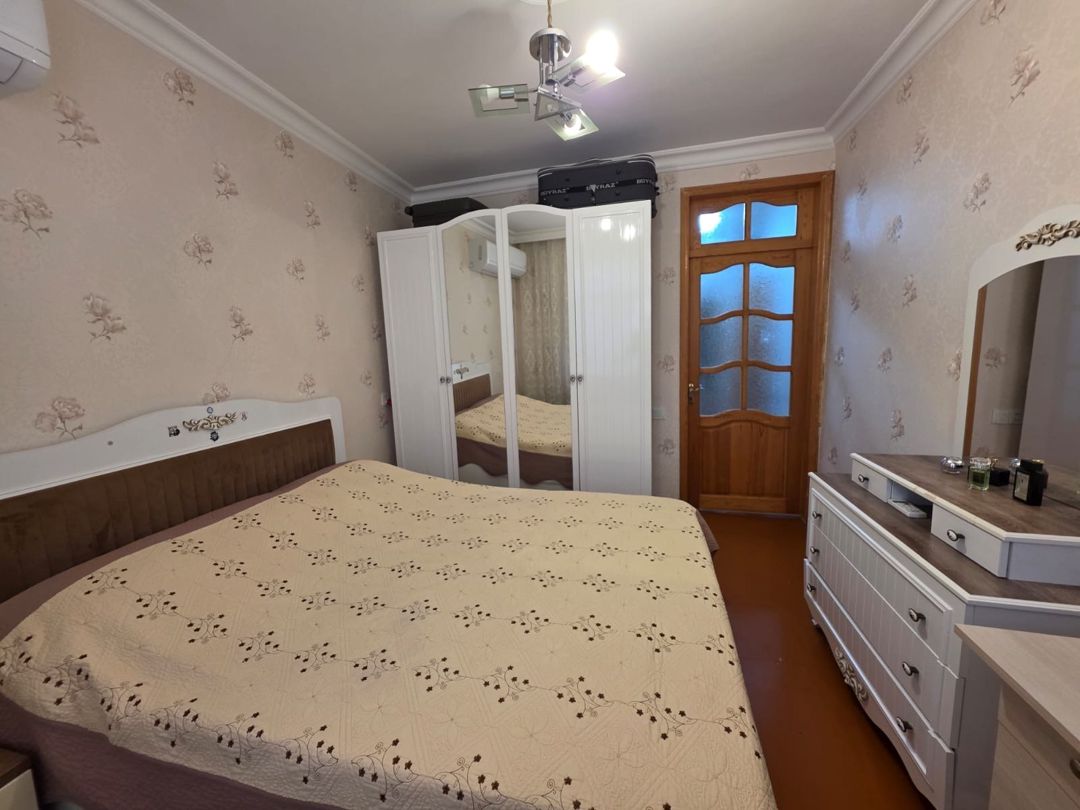 Satılır 2 otaqlı köhnə tikili 60 m² — Mənzil, Bakı (5)