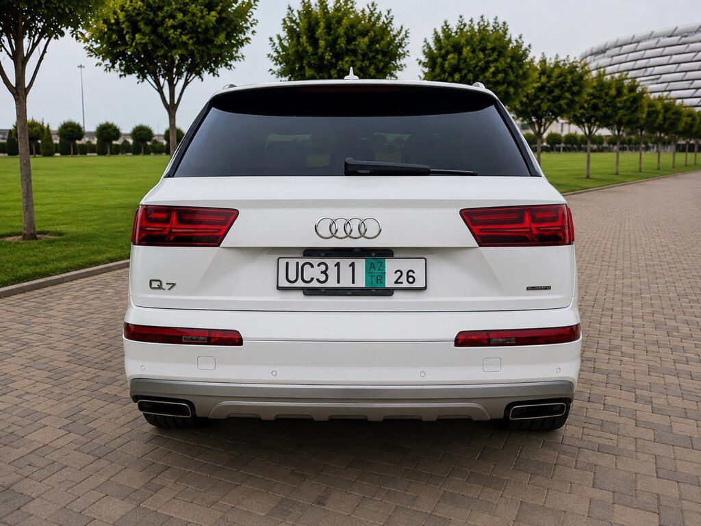 Audi Q7, 2.0 L, 2018 il, 182 000 km — Avtomobillər, Bakı (4)
