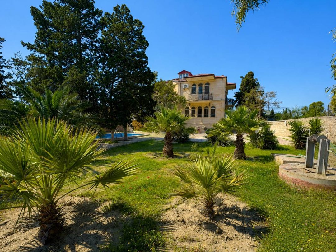 Satılır 6 otaqlı həyət evi/bağ evi 250 m² — Ev, villa, Bakı (3)