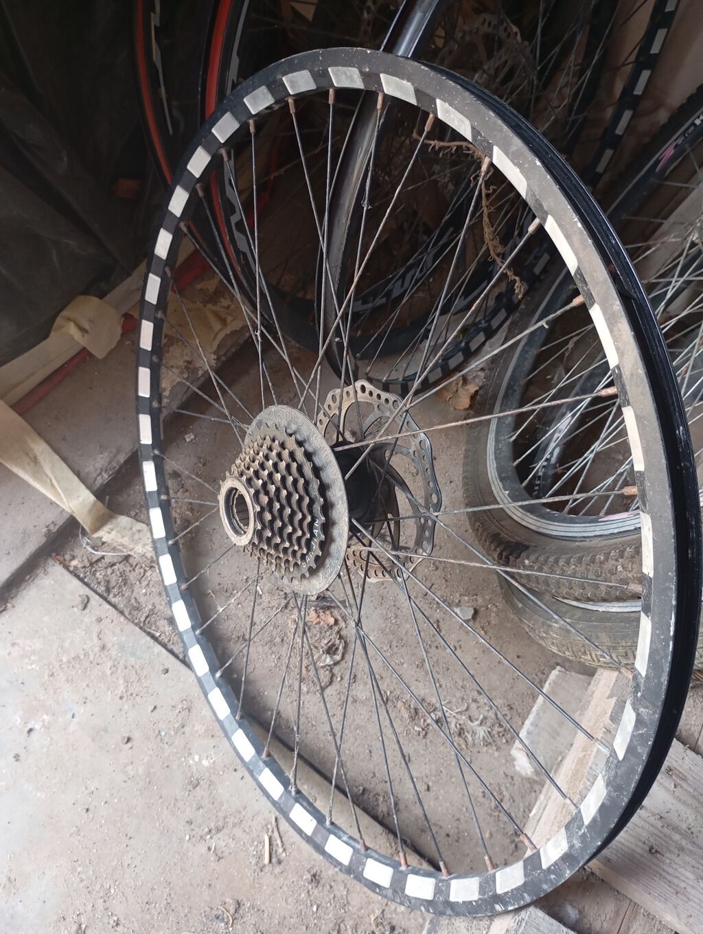 Velosiped təkər və hissələri dəsti - Çeşid: bir neçə 28–29" (700C) və — İdman, hobi, istirahət, Digah (3)