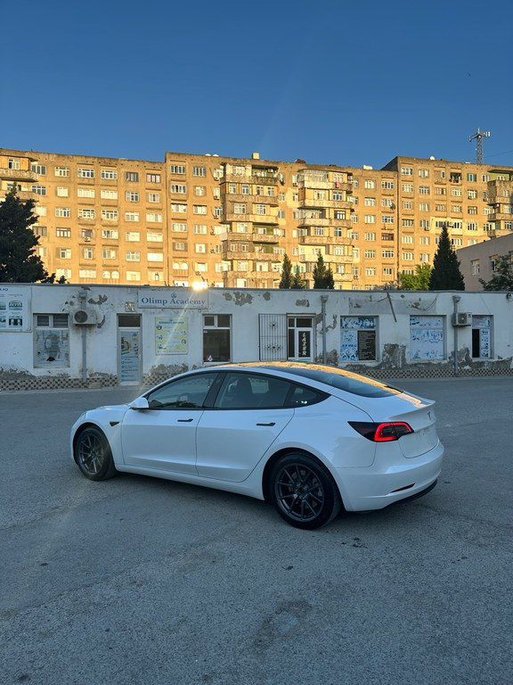 Tesla Model 3, 62 kWh, 2023 il, 22 000 km — Avtomobillər, Bakı (6)