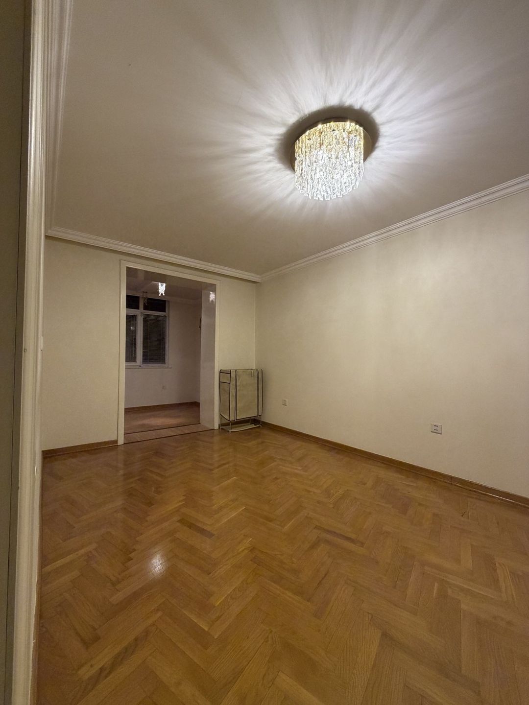 İcarəyə verilir 3 otaqlı köhnə tikili 175 m² — Mənzil, Bakı (5)