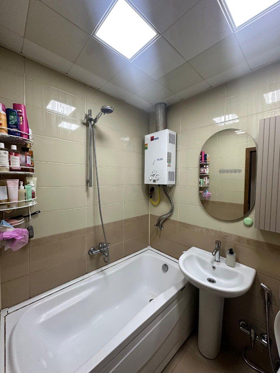 Satılır 2 otaqlı köhnə tikili 50 m² — Mənzil, Bakı (8)