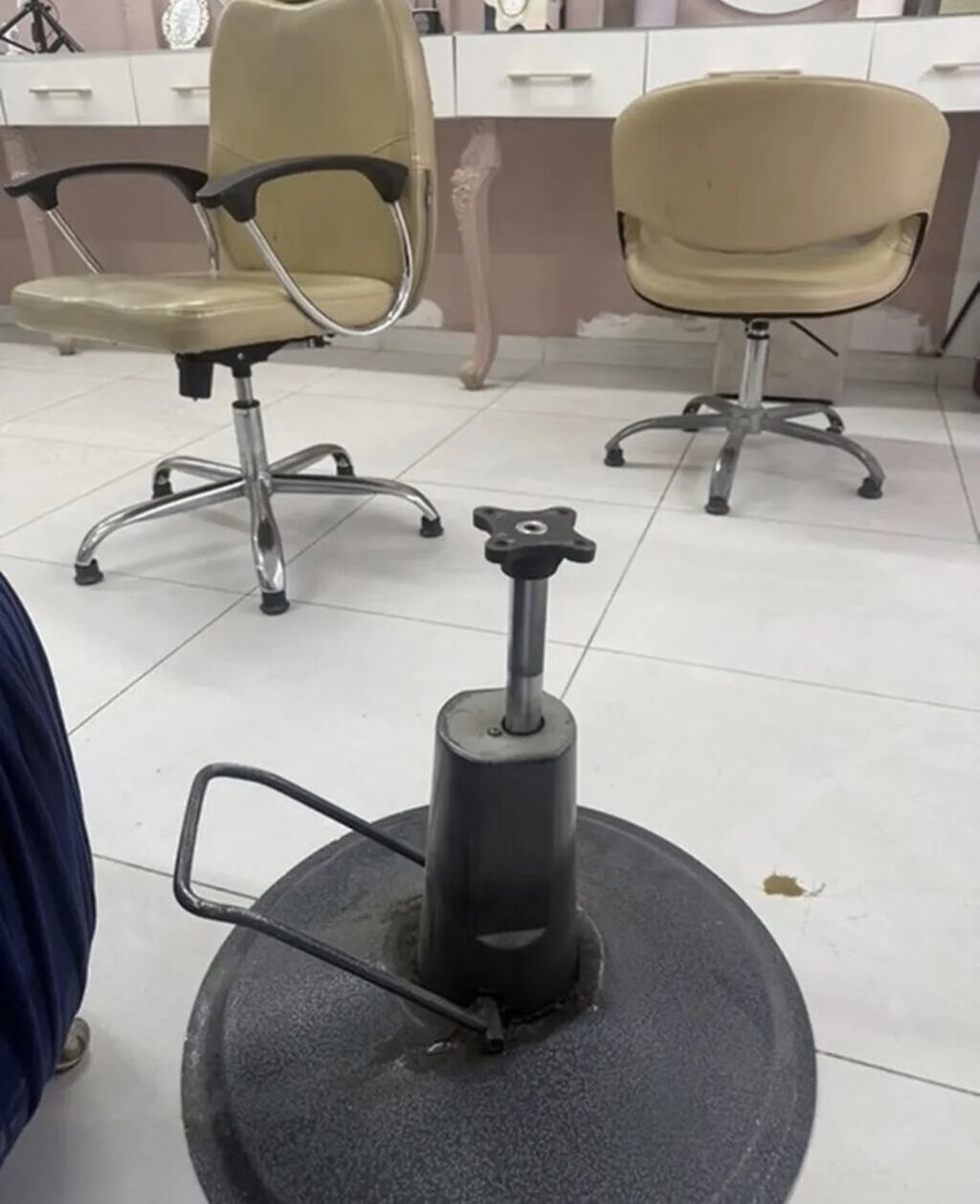 Salon kreslolarin temiri ve kowa cekilmesi — Salon mebeli, Bakı (2)