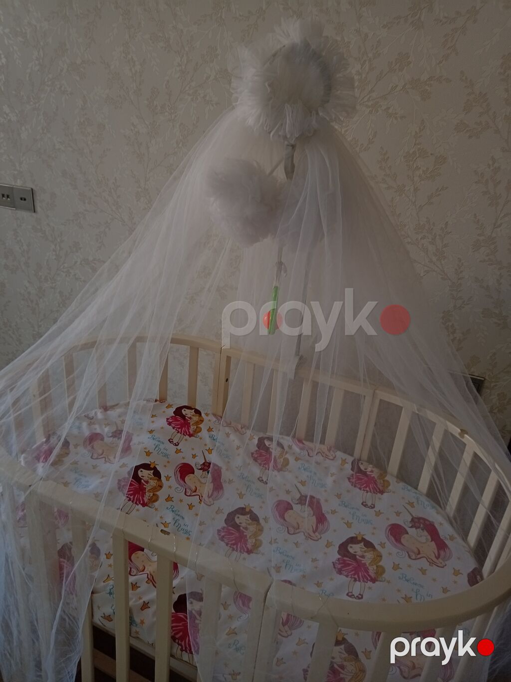 Oval formalı uşaq beşiyi – ağ rəngli taxta karkas, yumşaq kənar — Bəşikləri, Digah (3)
