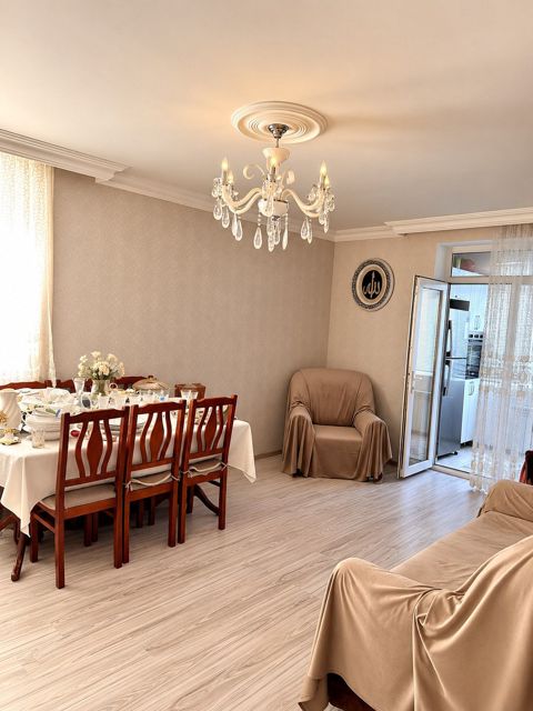 2-otaqlı mənzil kirayə verilir, Seyid Əzim Şirvani küç., 60 m² — Bakı