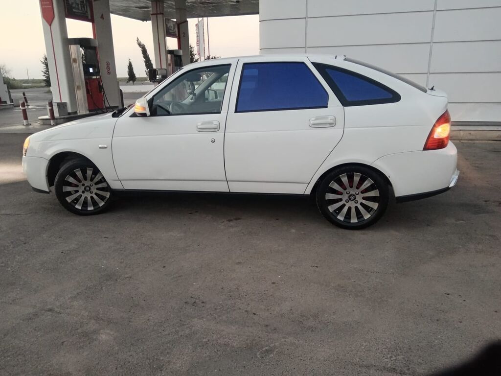 VAZ (Lada) Priora: 1.6 l 2015 il 25000 km Hetçbek — Avto, Biləsuvar (6)