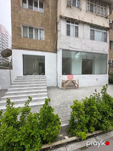 Satılır obyekt 113 m²