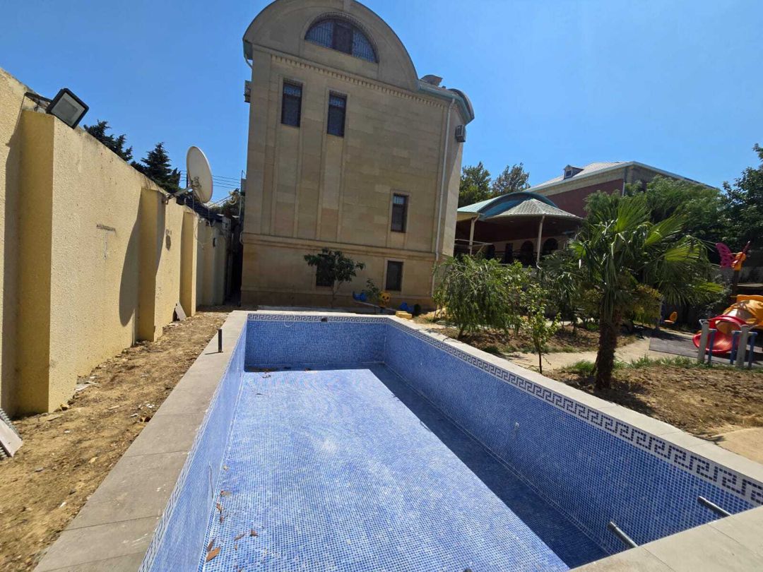 Satılır 6 otaqlı həyət evi/bağ evi 500 m² — Ev, villa, Bakı (2)