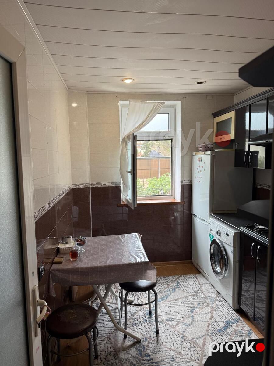 Satılır 2 otaqlı köhnə tikili 50 m² — Mənzil, Bakı (2)