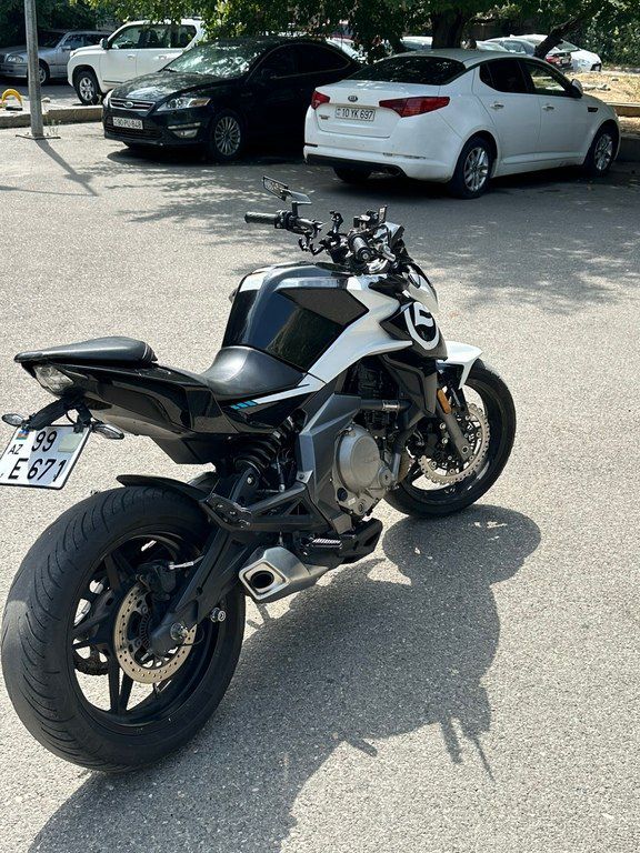 Cfmoto 650 NK, 700 sm3, 2022 il, 24 000 km — Motosikletlər, Bakı (5)