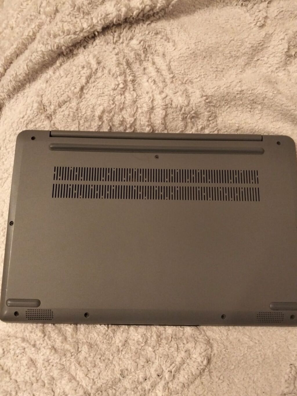 Ucuz qiymete bomba laptop is ucun tertemiz ustunde bidene cizig var — Lenovo, Digah (2)
