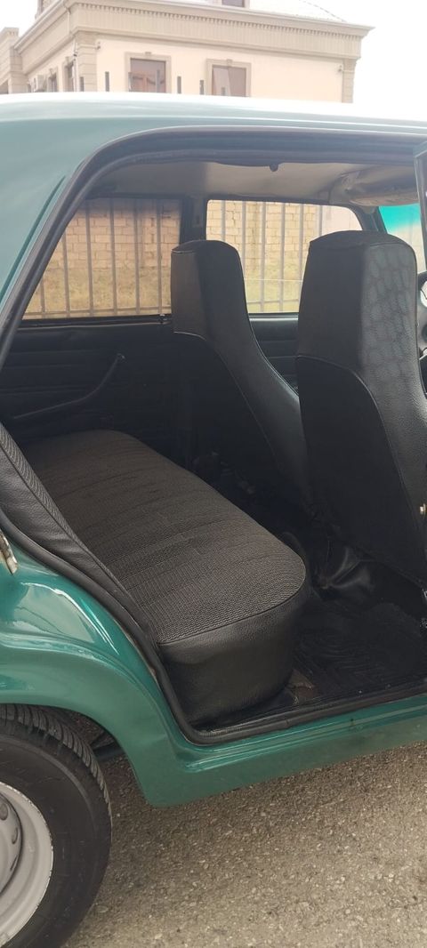 VAZ (Lada) 2107: 0.5 l 2005 il Sedan — Biləsuvar