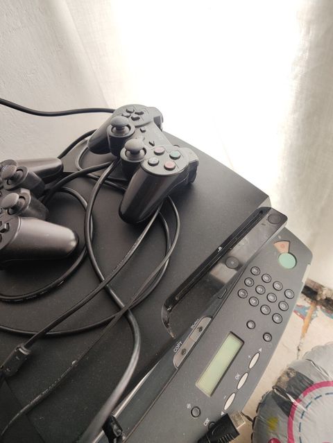Salam Aleykum. Sony PlayStation 3 (PS3) oyun konsolu seti tezeliynden — Xaçmaz