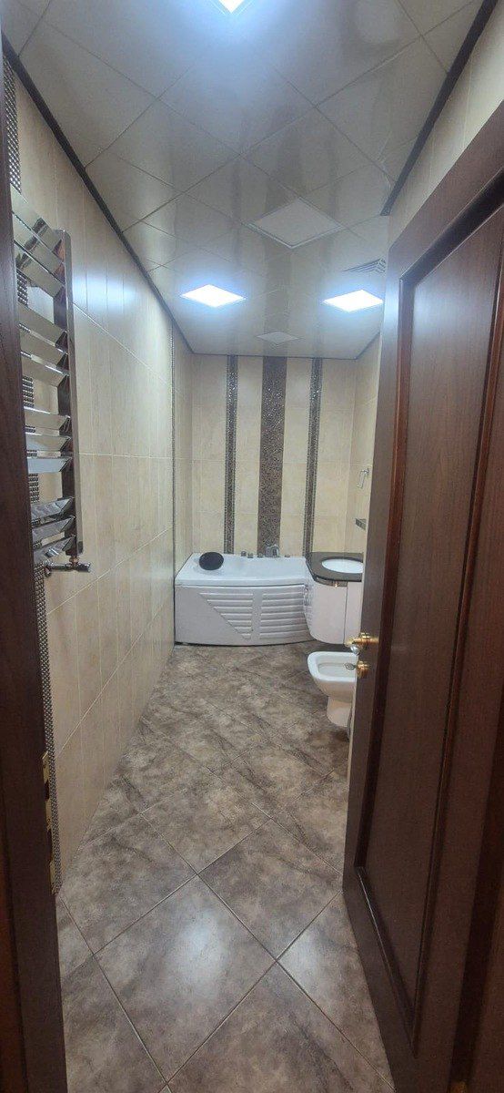 İcarəyə verilir 3 otaqlı yeni tikili 140 m² — Mənzil, Bakı (11)