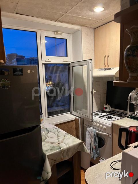 Satılır 3 otaqlı köhnə tikili 60 m²