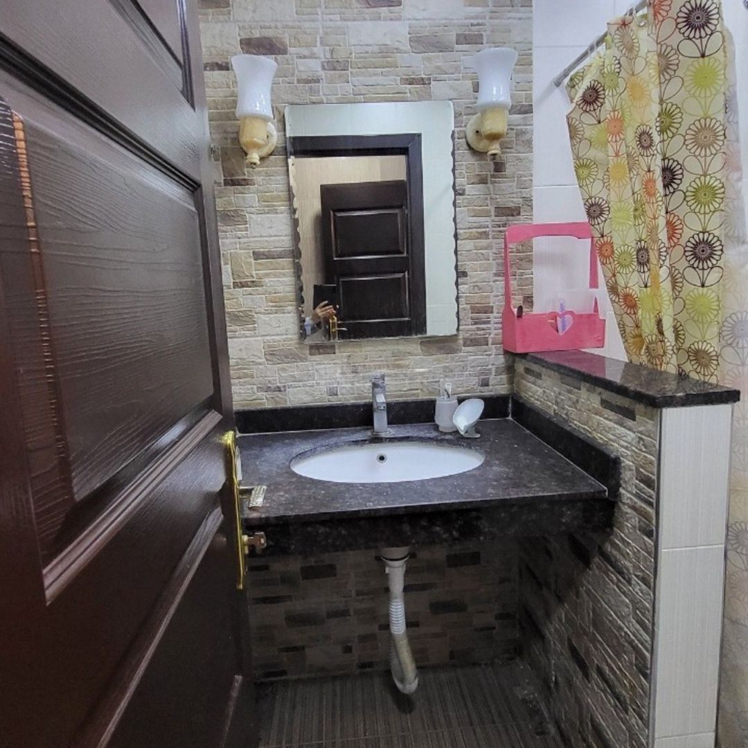 Satılır 4 otaqlı köhnə tikili 110 m² — Mənzil, Bakı (8)
