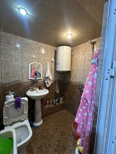 Satılır 1 otaqlı köhnə tikili 40 m² — Bakı