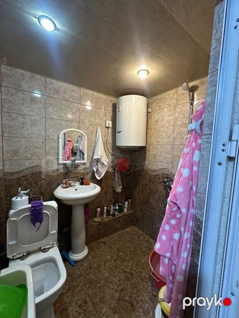 Satılır 1 otaqlı köhnə tikili 40 m²