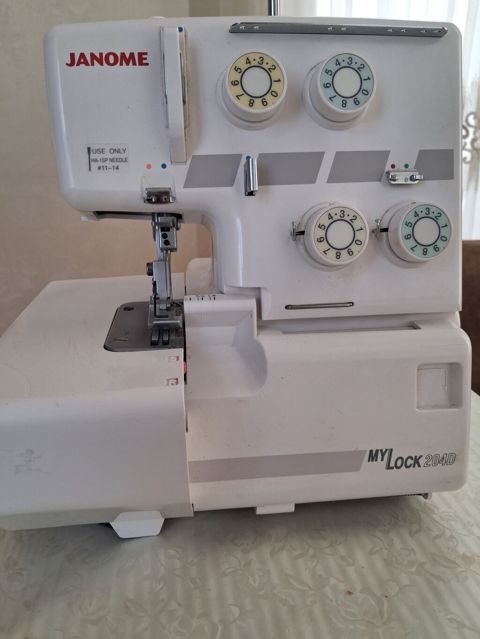 Orjinal Janome MyLock 204D overlok tikiş maşını hec bir problemi — Digah