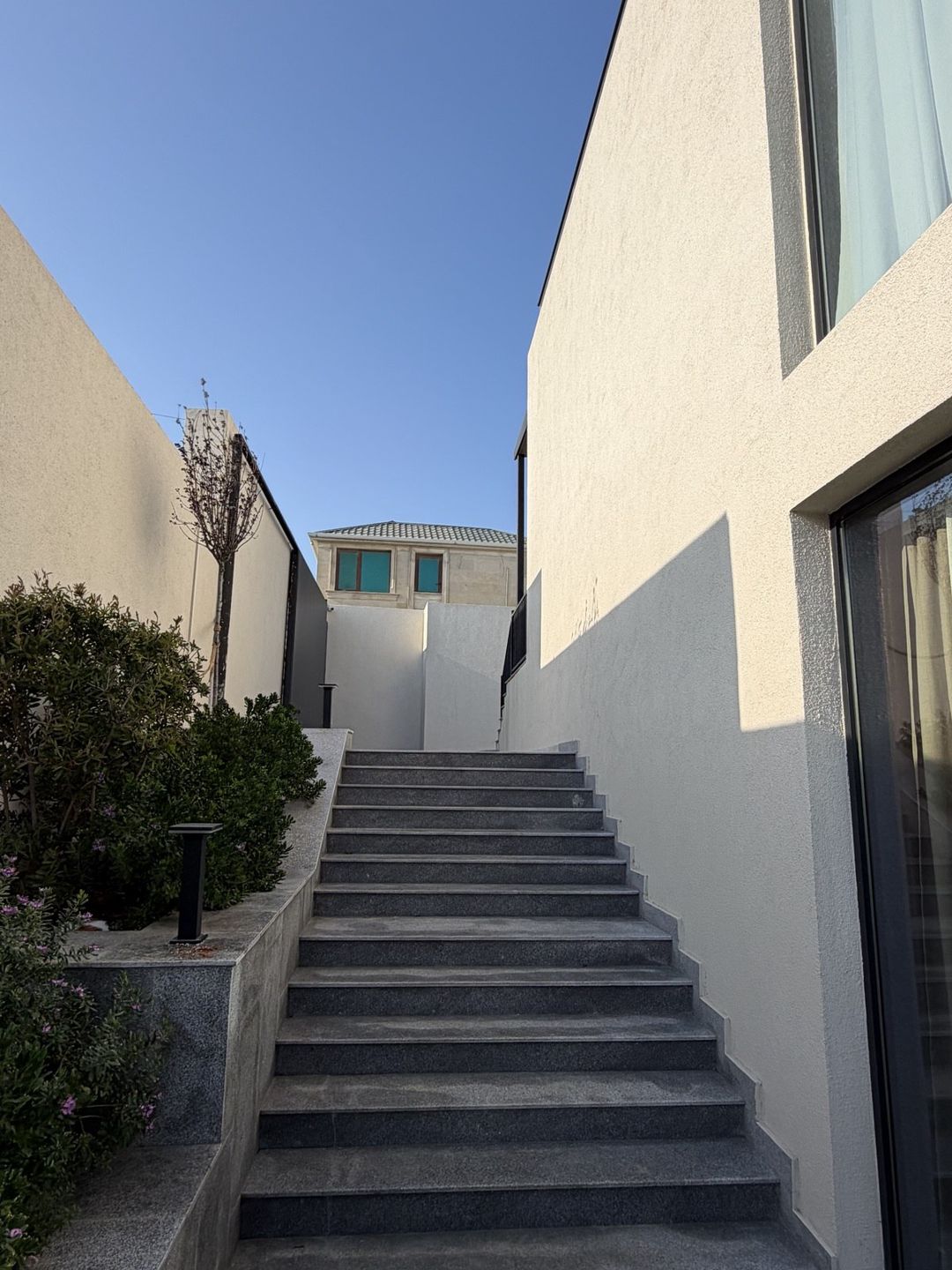 İcarəyə verilir 12 otaqlı həyət evi/bağ evi 980 m² — Ev, villa, Bakı (4)