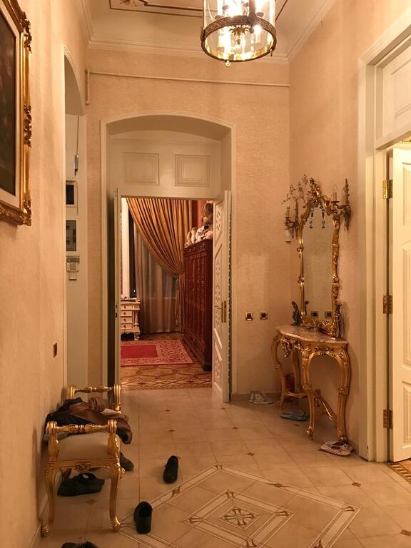 Satılır 6 otaqlı köhnə tikili 290 m² — Mənzil, Bakı (2)