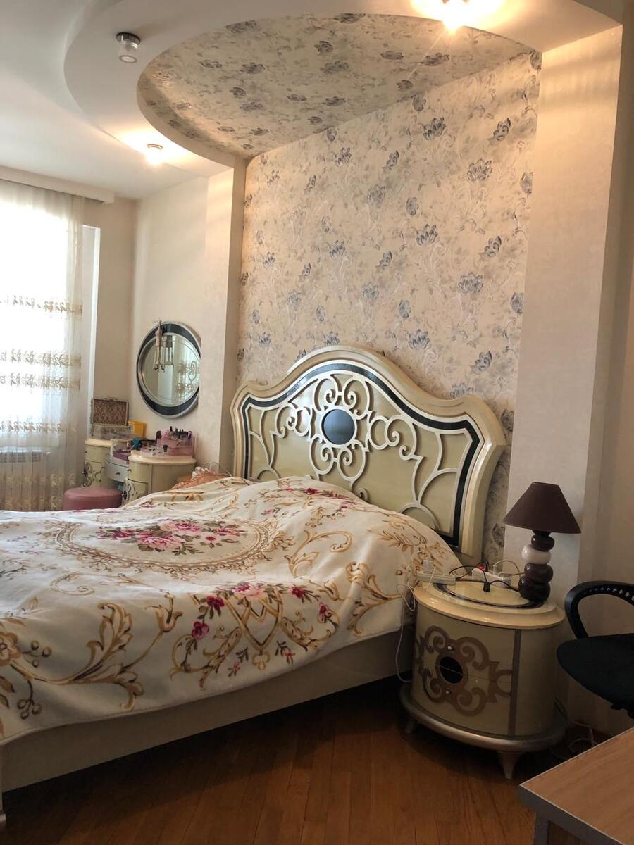 Satılır 4 otaqlı yeni tikili 200 m² — Mənzil, Bakı (9)