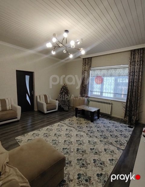 Satılır 6 otaqlı həyət evi/bağ evi 180 m²