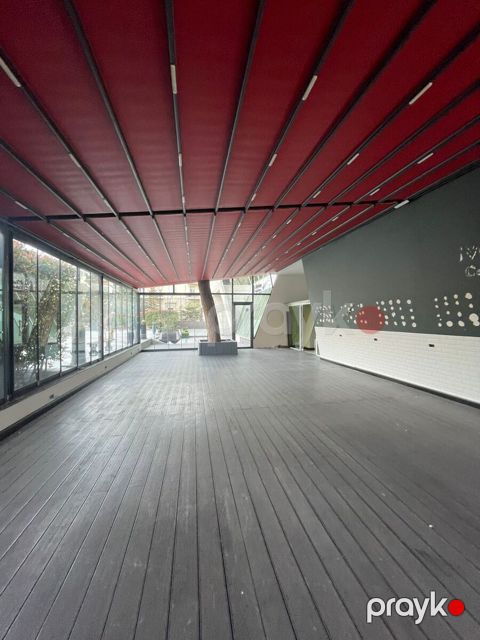 İcarəyə verilir obyekt 270 m²