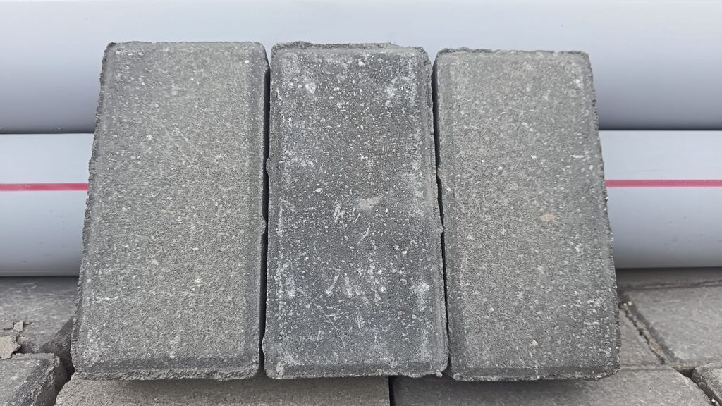 Məhsul: Beton səki daşı (klinker tipli düzforma) - Material: Yüksək — Təmir və inşaat, Digah (2)
