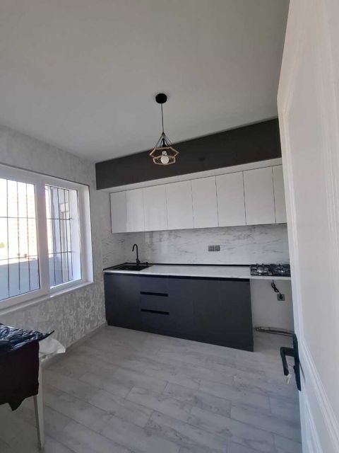 Satılır 3 otaqlı köhnə tikili 75 m² — Bakı