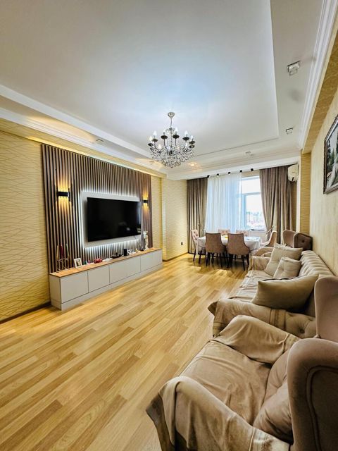 Satılır 3 otaqlı yeni tikili 82 m² — Bakı