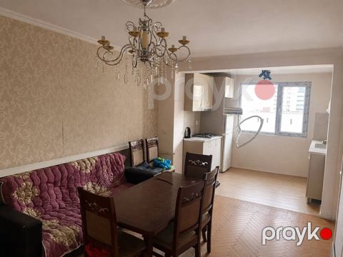 Satılır 2 otaqlı köhnə tikili 40 m²