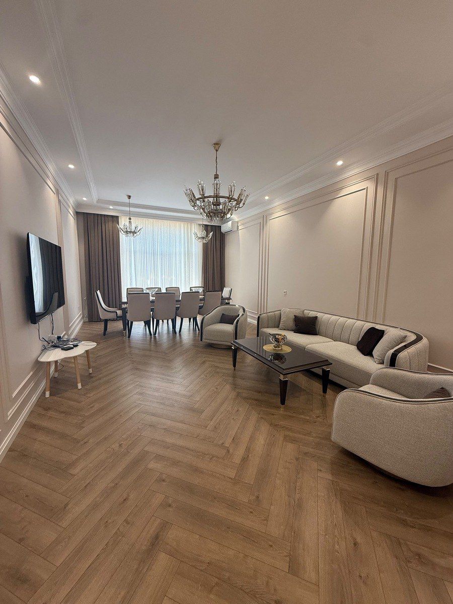 Satılır 5 otaqlı həyət evi/bağ evi 450 m² — Ev, villa, Bakı (8)