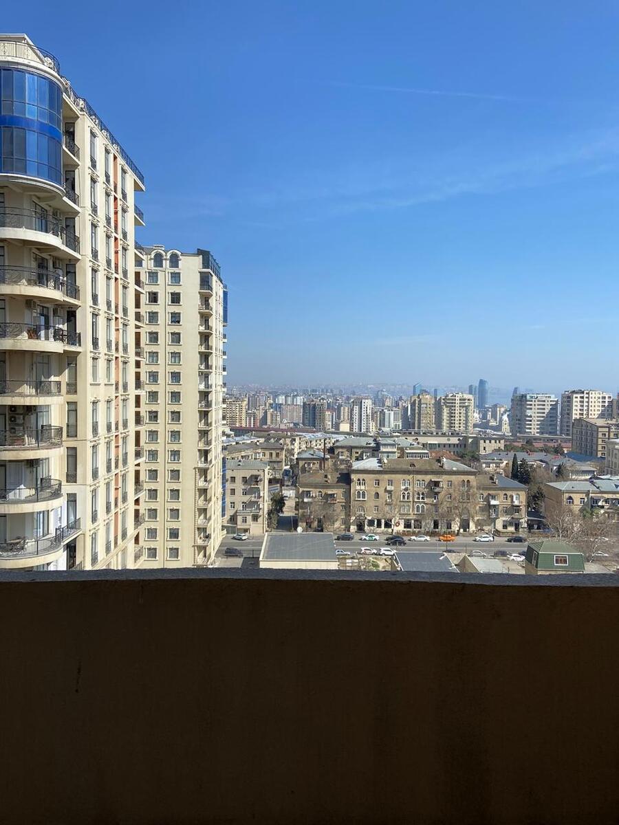 İcarəyə verilir 4 otaqlı yeni tikili 220 m² — Mənzil, Bakı (9)