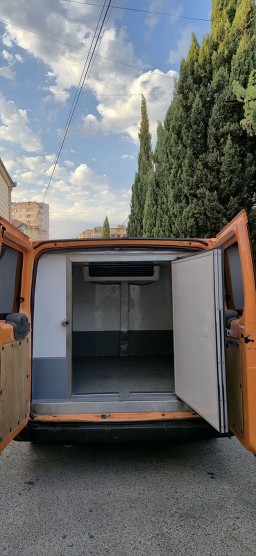 Ford Transit soyuduculu furqon - Rəng: narıncı, kuzov “van” — Avto, Digah (2)