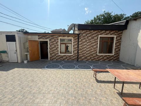 Həyət evi, Yahya Hüseynov küç — Bakı