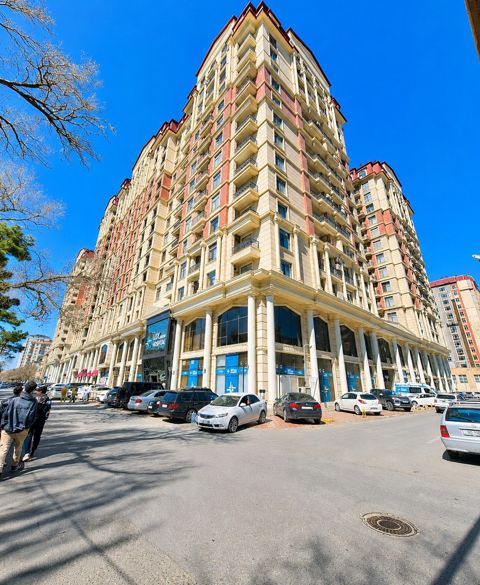 Satılır 3 otaqlı yeni tikili 114 m² — Bakı