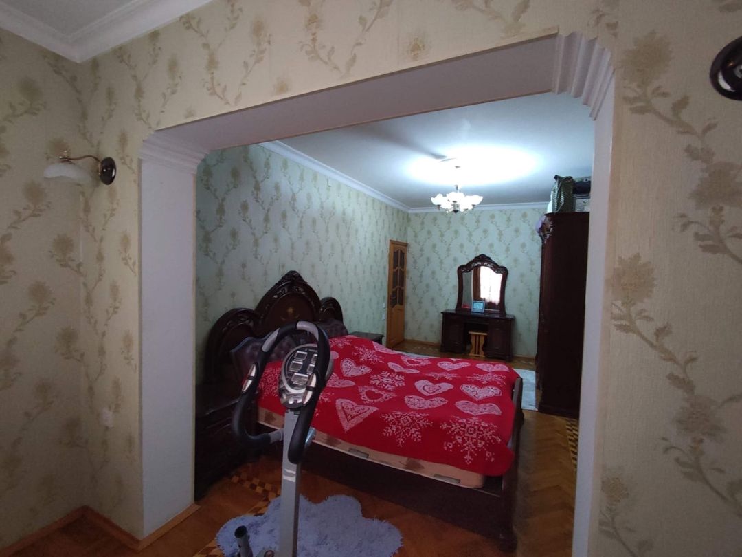 Satılır 4 otaqlı köhnə tikili 110 m² — Mənzil, Bakı (4)