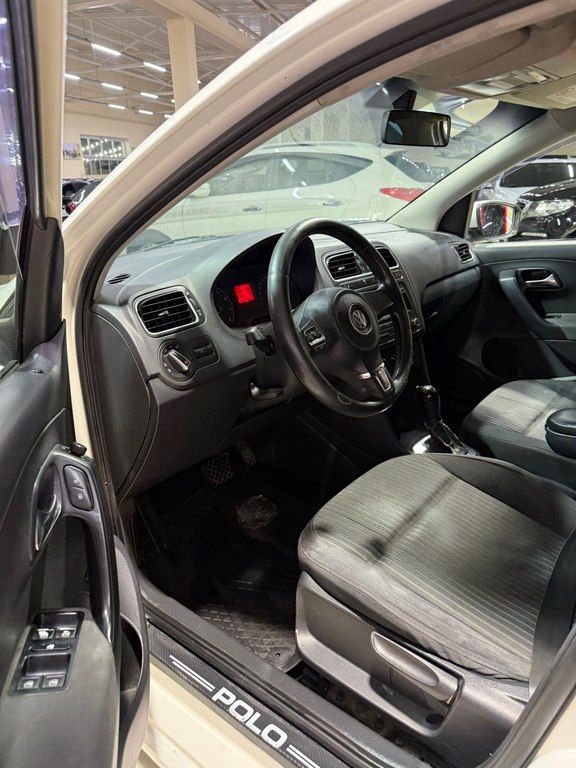 Volkswagen Polo, 1.6 L, 2012 il, 210 000 km — Avtomobillər, Sumqayıt (11)