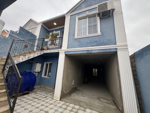Satılır 3 otaqlı həyət evi/bağ evi 130 m² — Bakı