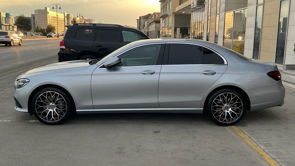 Mercedes E 300 e 4MATIC, 2.0 L, 13.5 kWh, 2022 il, 60 000 km — Avtomobillər, Bakı (5)